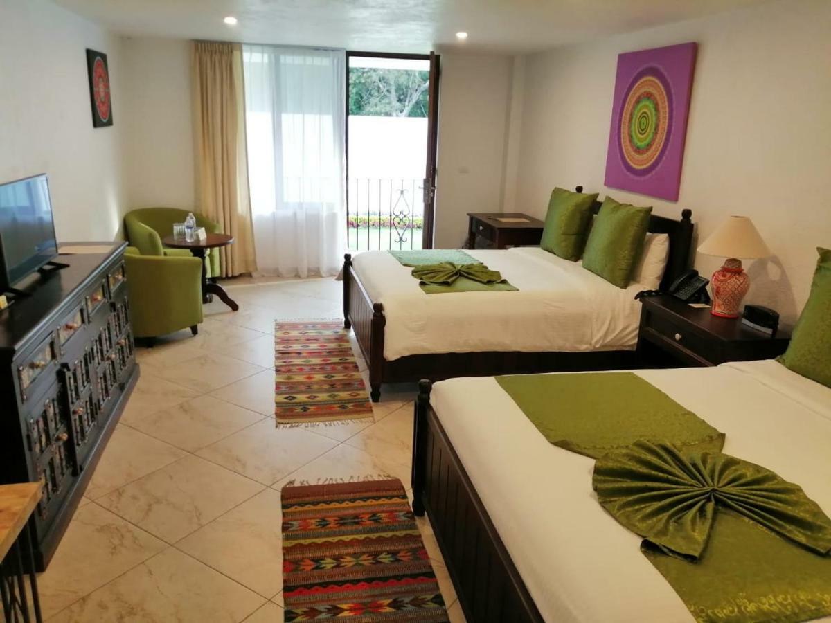 Hotel Las Puertas De Tepoztlán Buitenkant foto